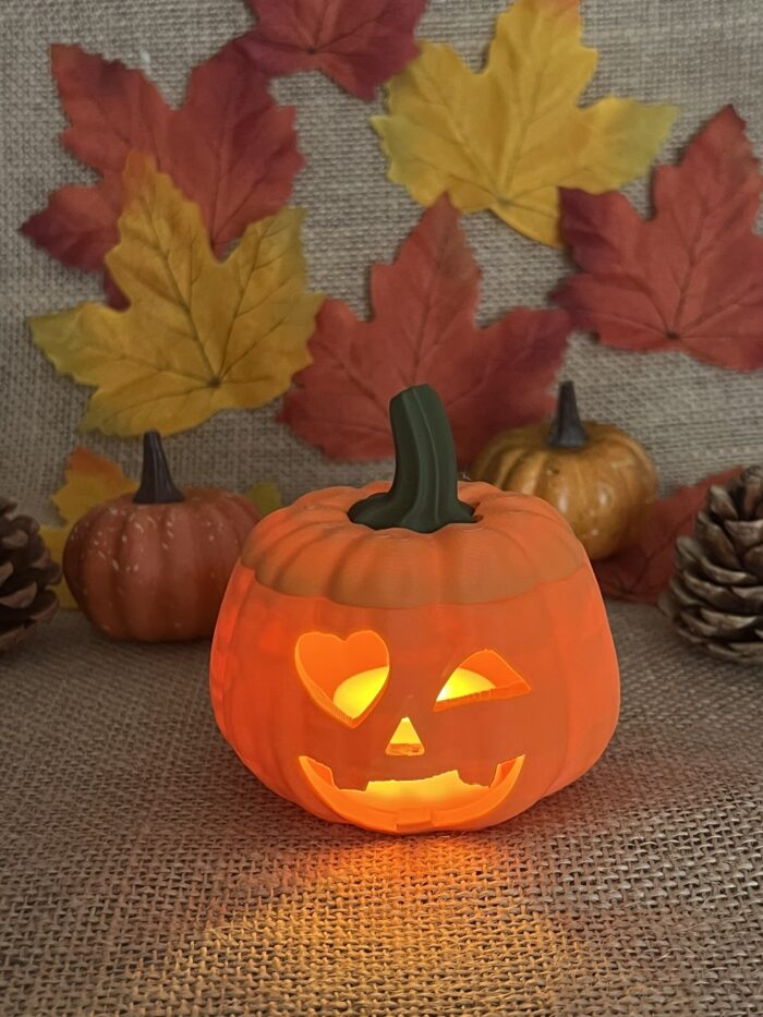 Szívecskés Halloween tök hangulatfény